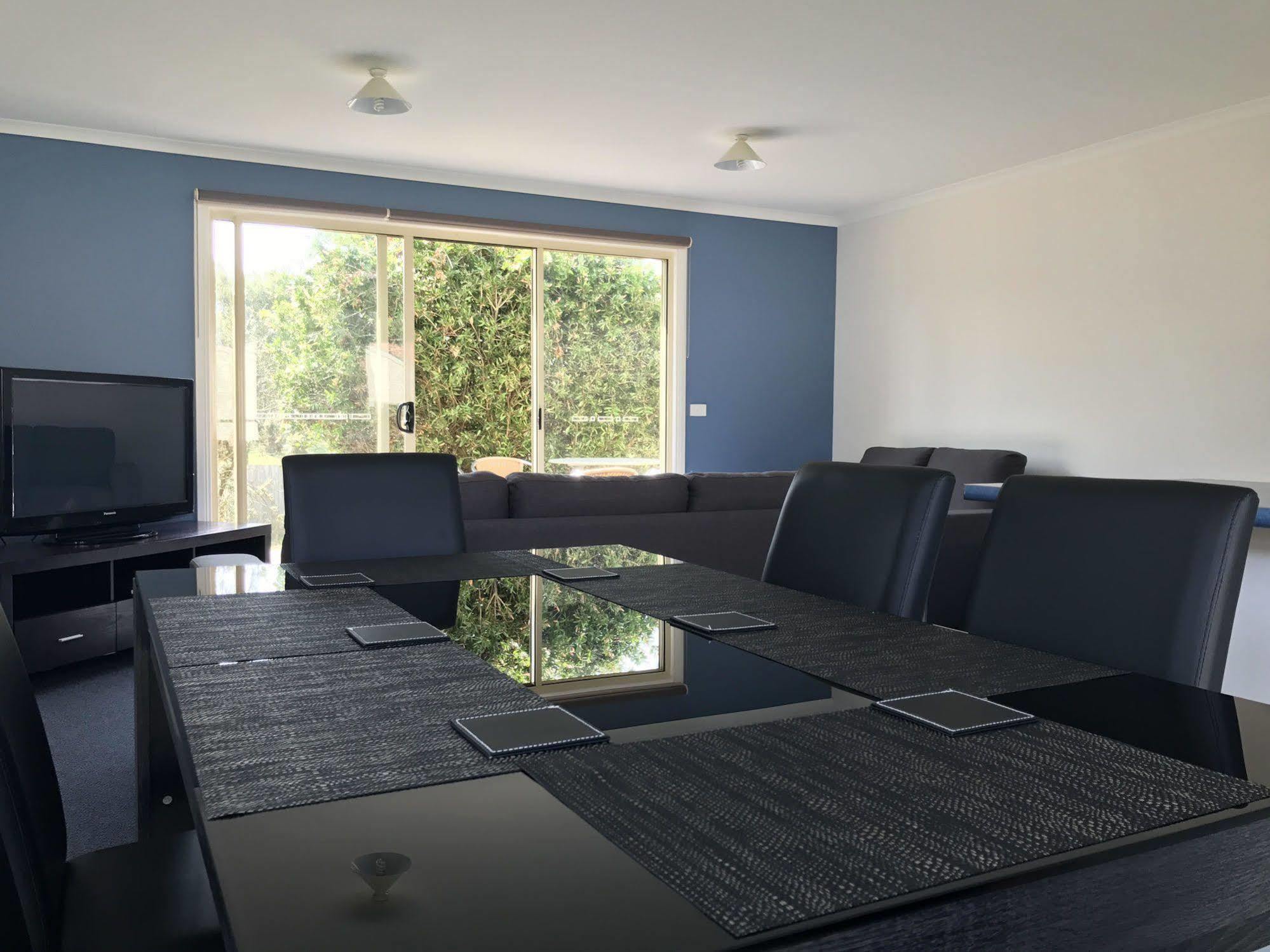 Woodbyne Resort Wimbledon Heights Extérieur photo